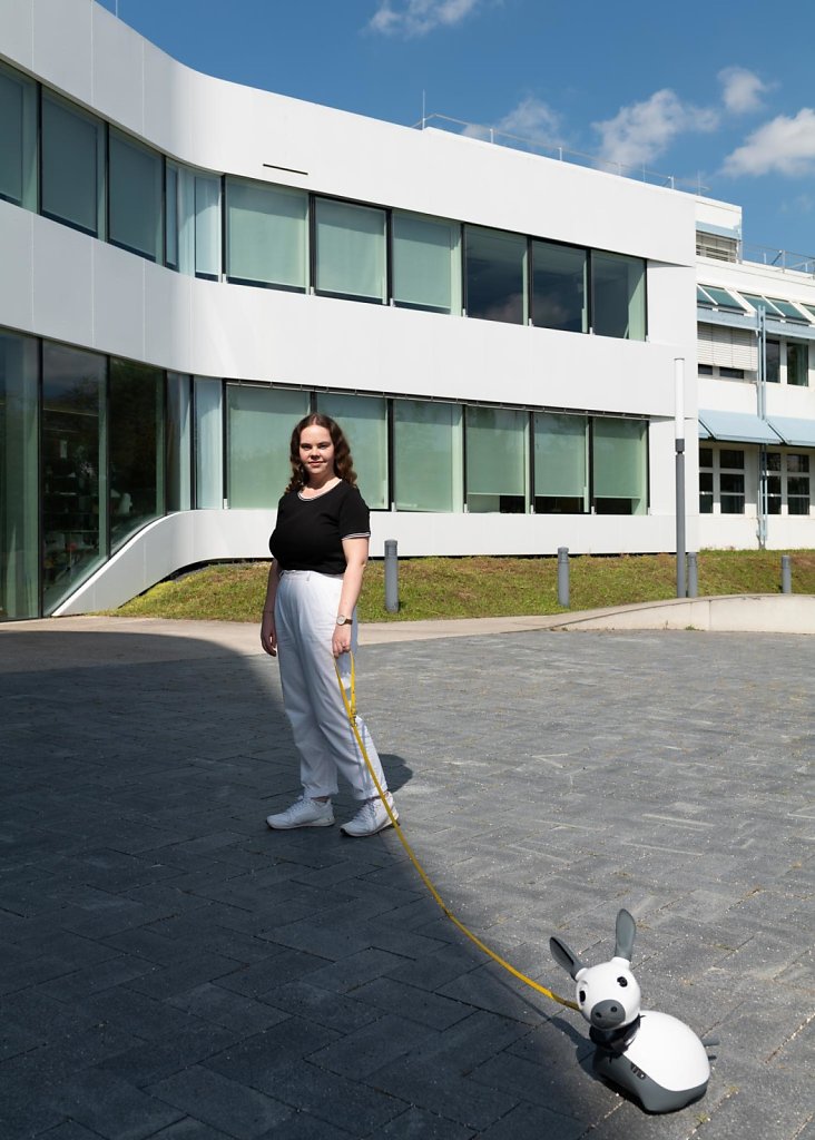 Selina Layer, Wissenschaftlerin am IAO Stuttgart, KI Robotik, für Fraunhofer